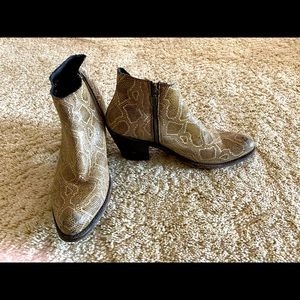 Women’s LIBERTY Black Brenton snake skin booties.